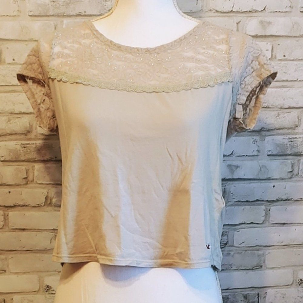 Hollister Cropped shirt with lace neckline - Size Small